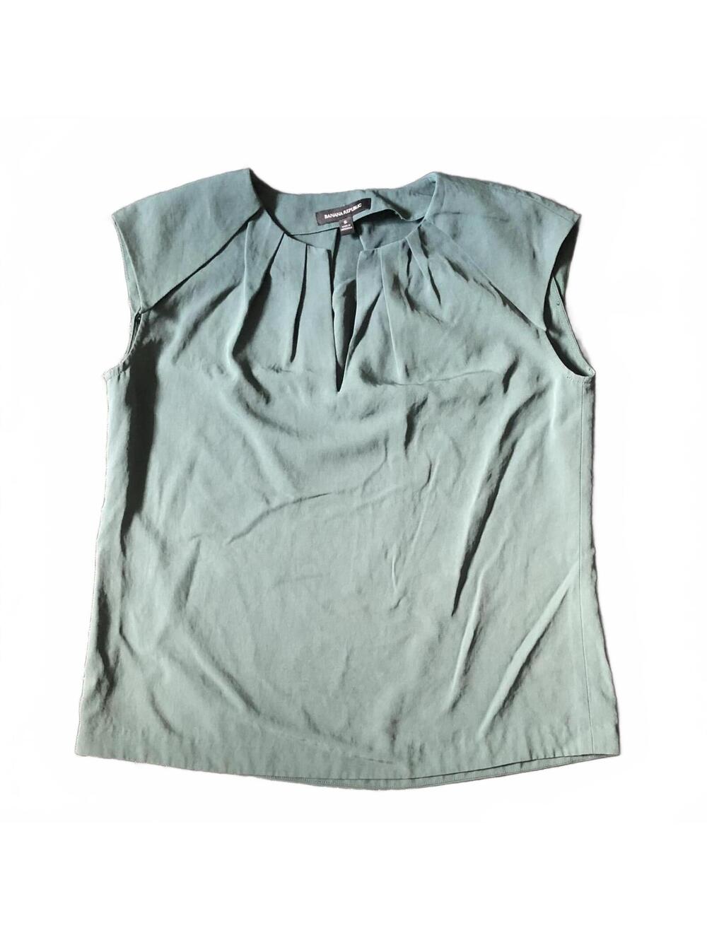 Banana Republic Sleeveless Pleated Front Top Size S